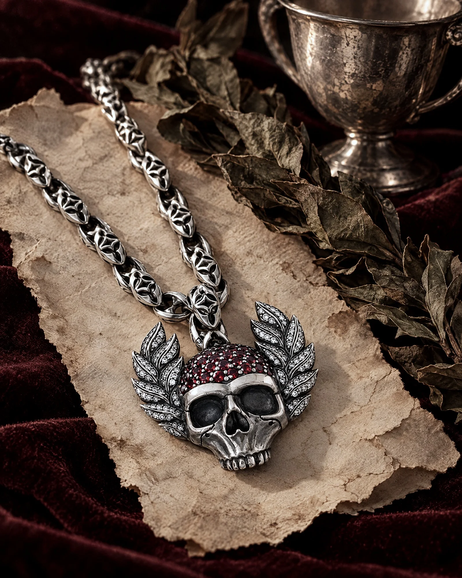 SKULLAURIER ROYAL NECKLACE